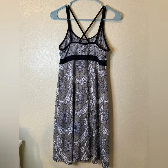 Prana dress - Picture 2 of 6